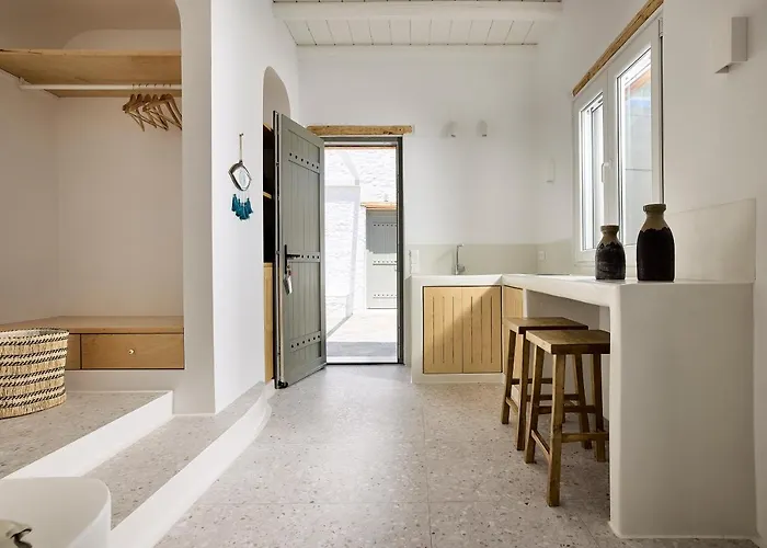 Wise Luxury شقة فندقية 4*